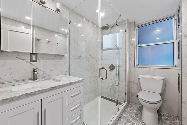 Sold by Remax Edge | media 9