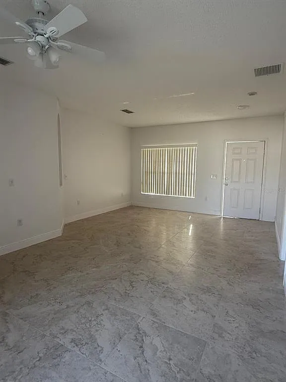 Building Photo - 315 Edgewood Ct