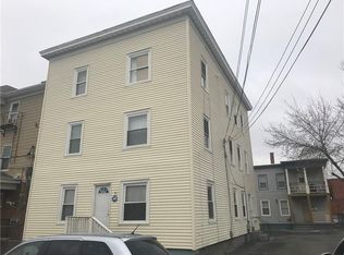 11 Beacon St, Central Falls, RI 02863