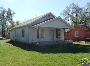 630 NE Oakland Ave, Topeka, KS 66616