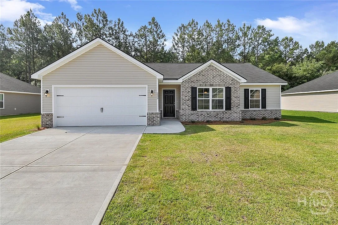 3 bed, 2.0 bath, 1565 sqft, $1,900 — Photo 1