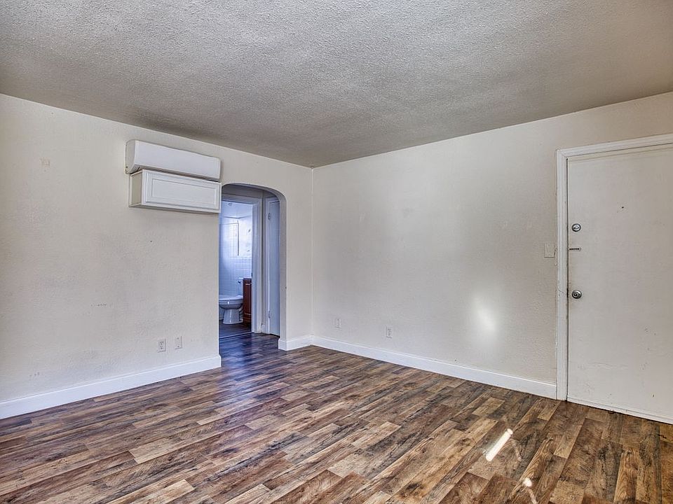1st image of 1005 Little Bay Ave APT B1