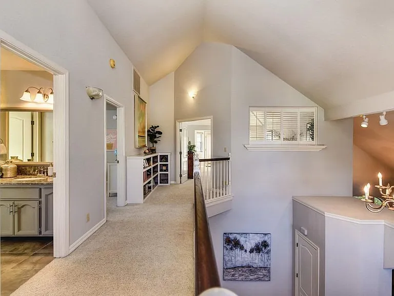 4650 Dorchester Ln — Photo 21