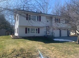 112 Drew Ln, Bangor, ME 04401