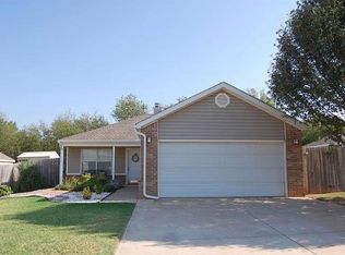 1117 Shadowlake Rd, Norman, OK 73071