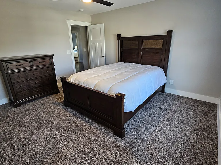 E View Ct — Photo 20