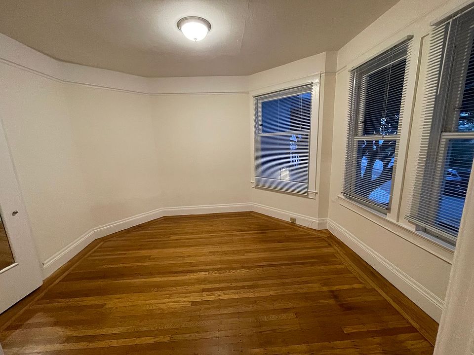 1st image of 3955 17th St #15