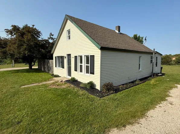 8067 S Hawkins Rd, Reed City, MI 49677