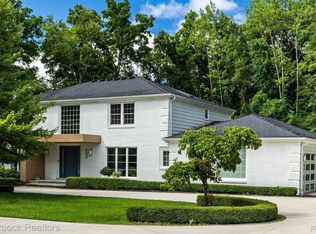 482 Dunston Ct, Bloomfield Hills, MI 48304