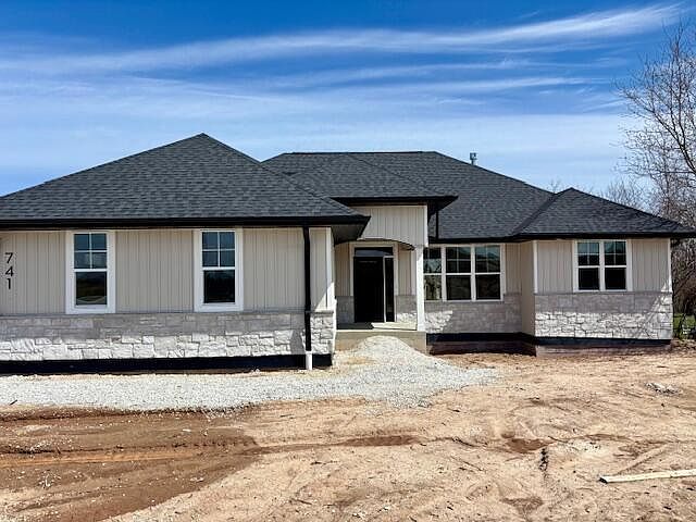 1st image of 741 Northwood COURT