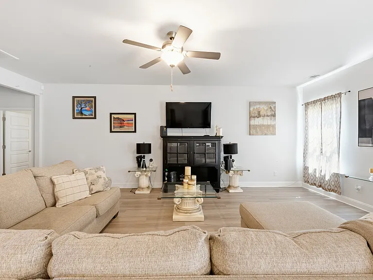 111 Franklins Walk — Photo 13