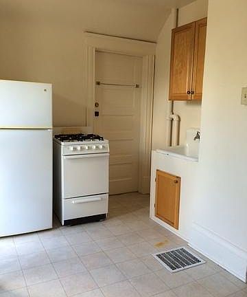 3rd image of 1313 Franklin Ave SE