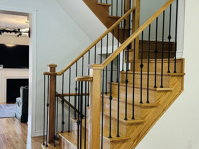5 Hardman Ln — Photo 2