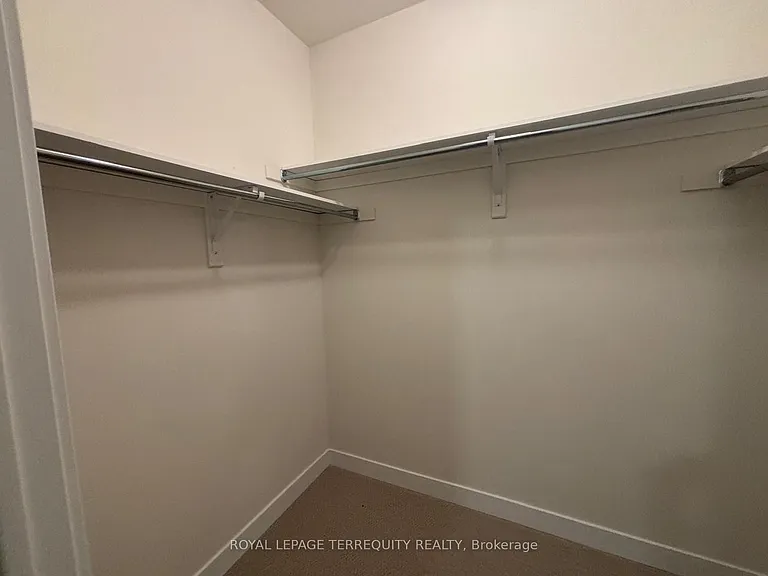 55 Ingersoll Ln — Photo 28