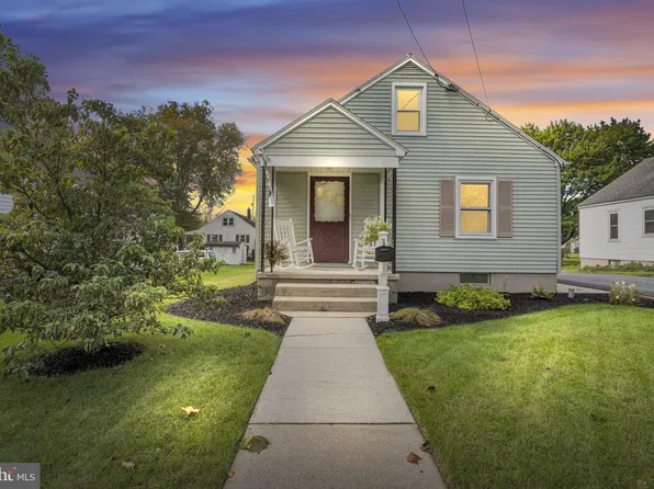 111 S Mill St, Cleona, PA 17042