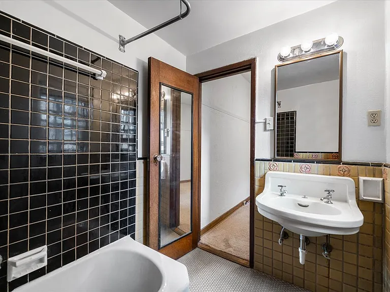 342 S Highland Ave #11B — Photo 10