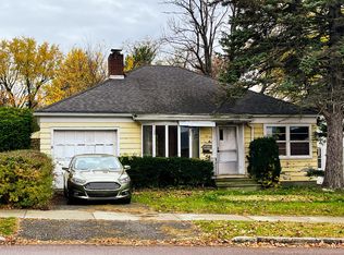 17 Proctor Ave, South Burlington, VT 05403