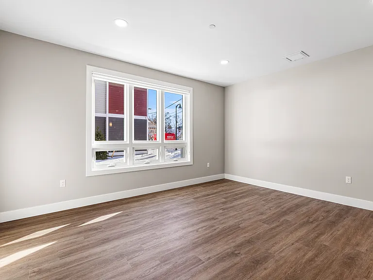 12 School St #104 — Photo 2