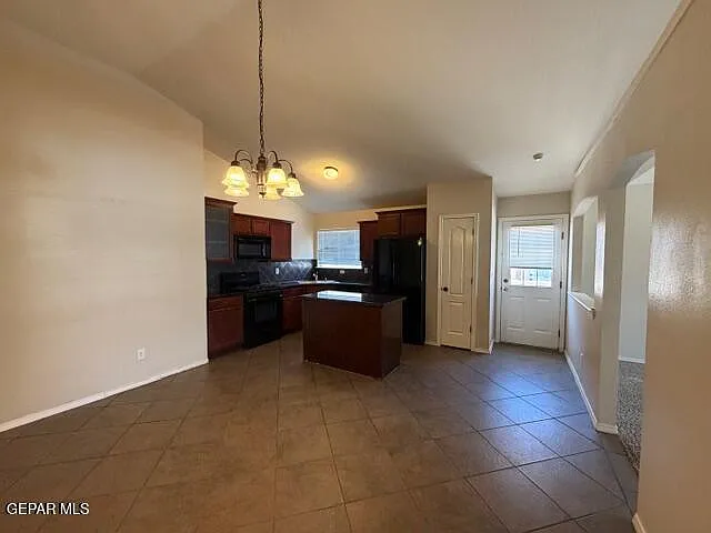 4652 Lorenzo Ponce Dr — Photo 8