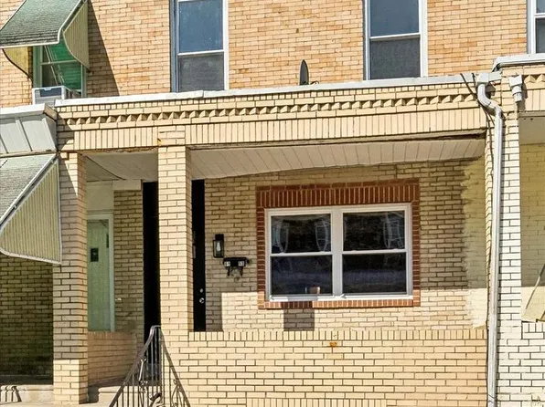 6153 Reedland St, Philadelphia, PA 19142