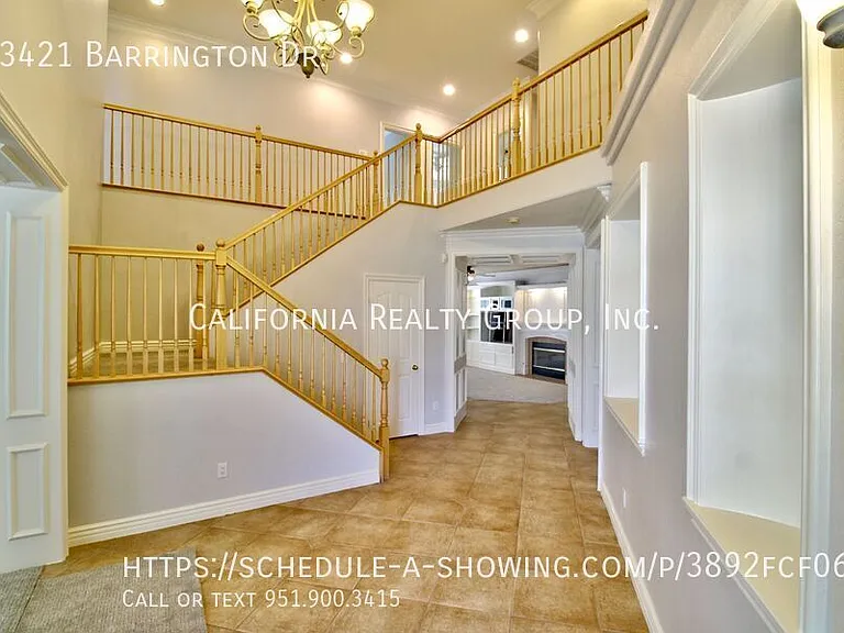 33421 Barrington Dr — Photo 8