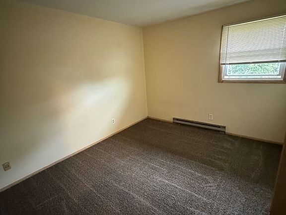 3rd image of 3311 Sun Valley Ter APT 9