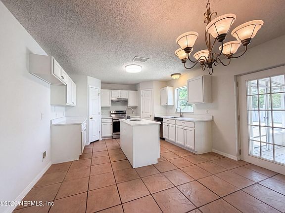 2nd image of 2158 WILLESDON Drive W