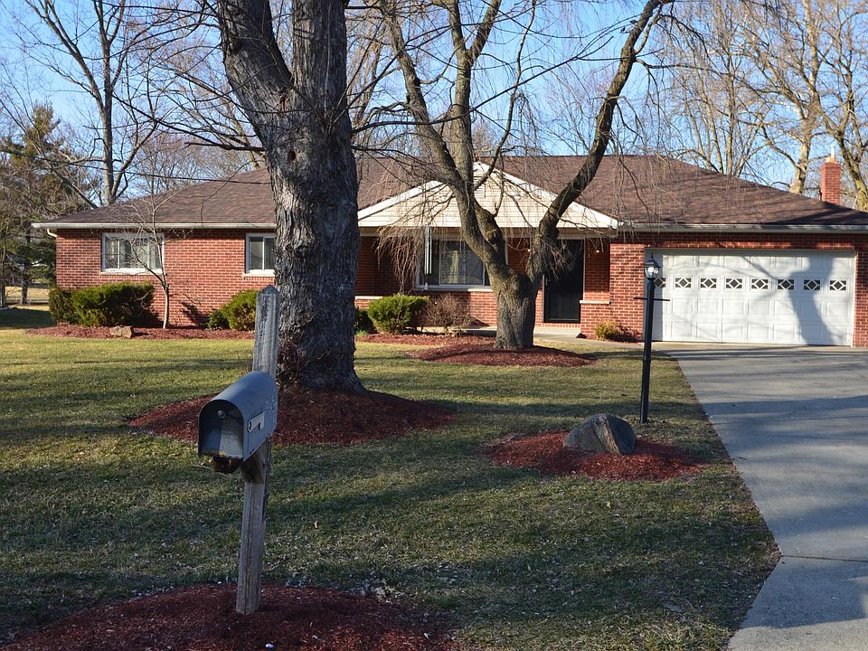 1st image of 115 Castanea Dr