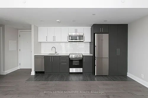 11 Walmer Rd #604 Photo 1