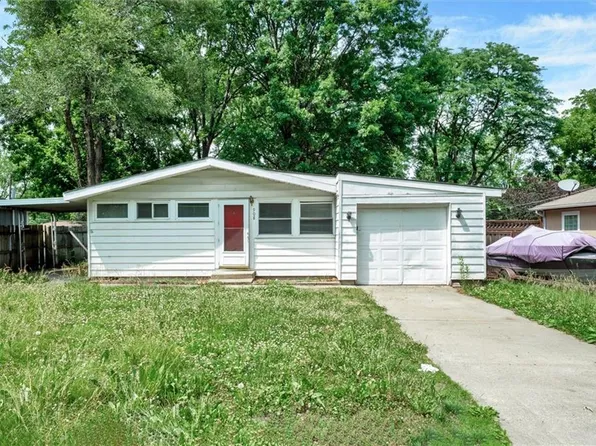 908 NE 46th St, Kansas City, MO 64116