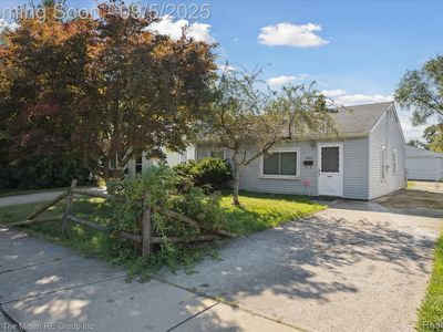 28663 Birchlawn St, Garden City, MI, 48135