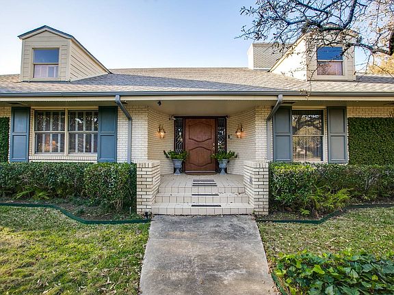 3rd image of 120 Cas Hills Dr