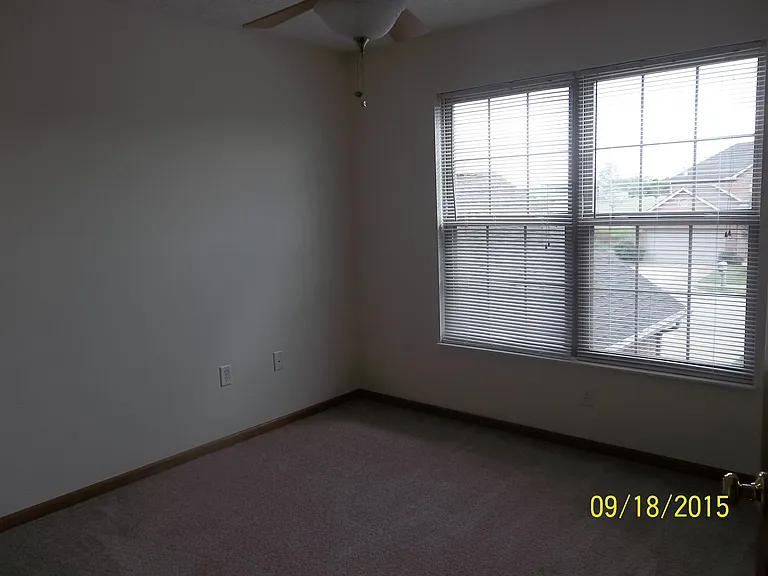 109 Brookside Dr — Photo 40