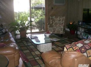 21 Peachtree Ln, Mount Sinai, NY 11766