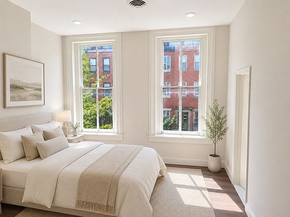 3rd image of 923 N Calvert St Floor 2