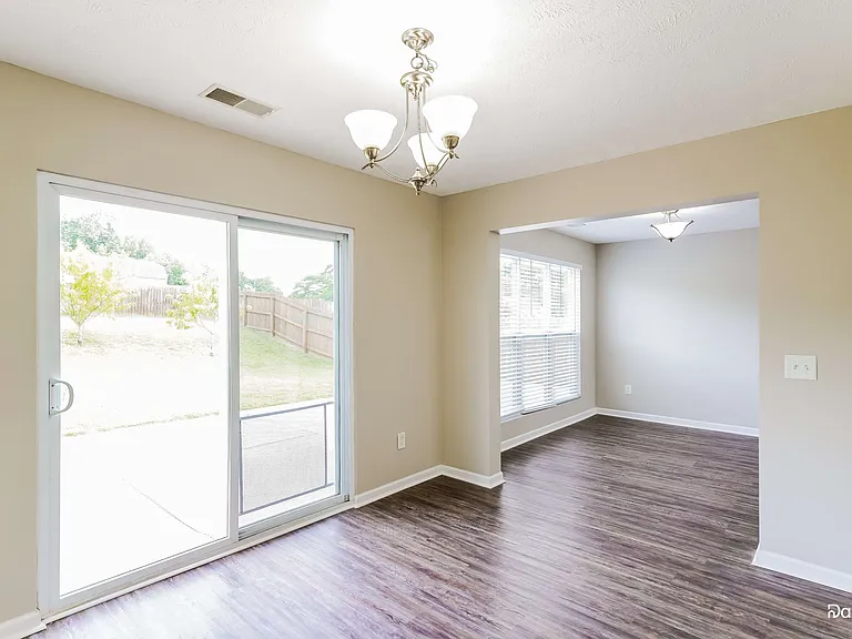 110 Star Pl — Photo 6