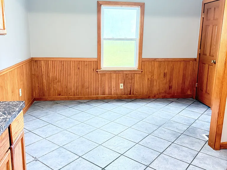 1650 Lockwood Rd — Photo 2