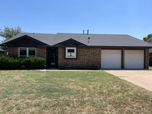 312 Douglas St, Levelland, TX 79336