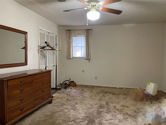 4th image of 3400 Yellowstone Dr