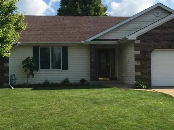 422 41st Ave, East Moline, IL 61244