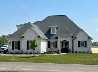 440 Oakworth Dr, Hernando, MS 38632