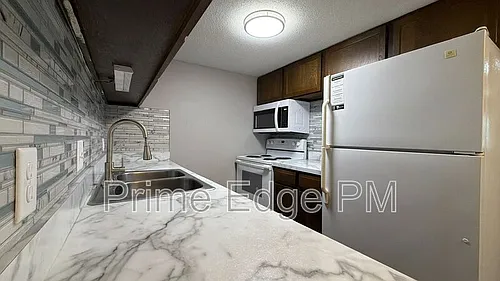 4520 Calvert St Photo 1