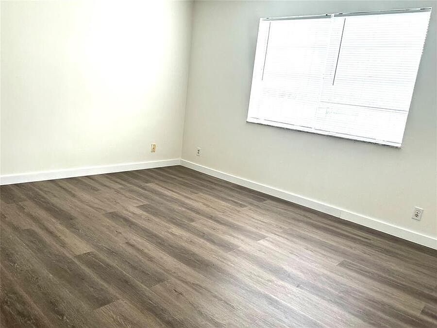 1st image of 465 SW 86th Ave APT 204