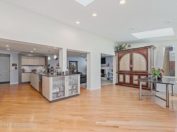 5th image of 1526 Crown Dr