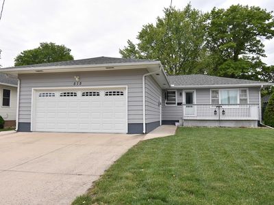 515 7th Ave NE, Independence, IA, 50644