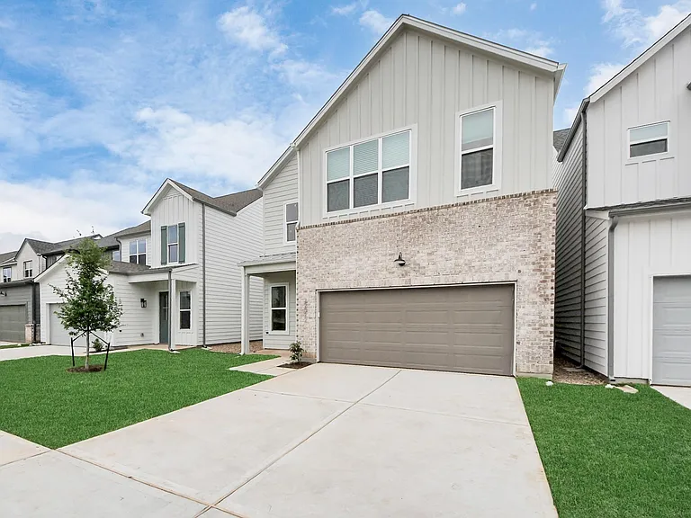 7411 Leighton Meadow Ln — Photo 48