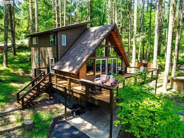 79 Tioga Dr, Cottage Grove, OR 97424