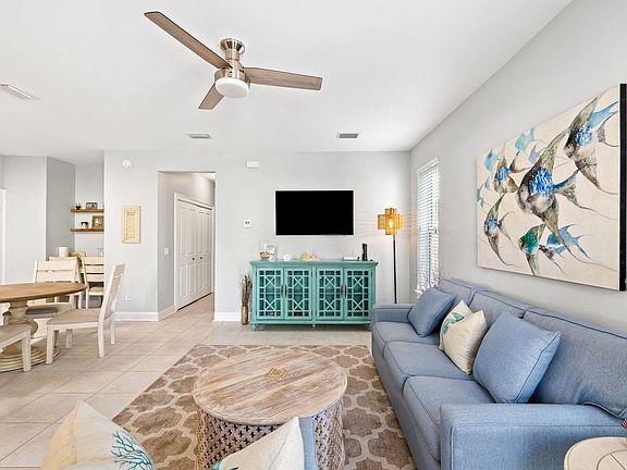 3rd image of 20 N Wildflower Dr