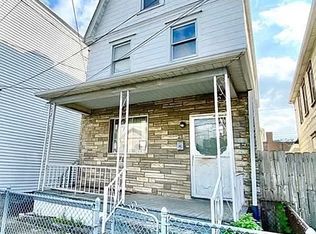 227 Munson Ave, Mc Kees Rocks, PA 15136