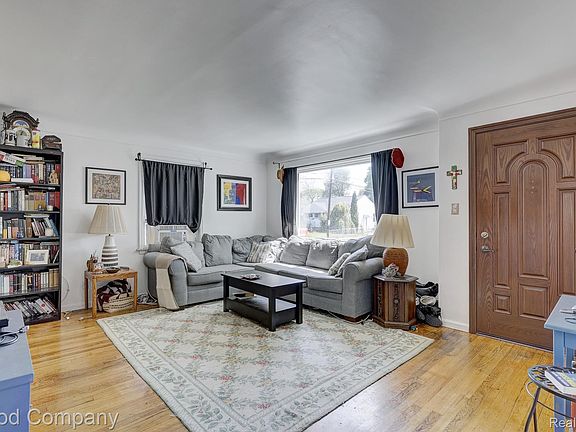 2nd image of 23465 Hazelwood Ave